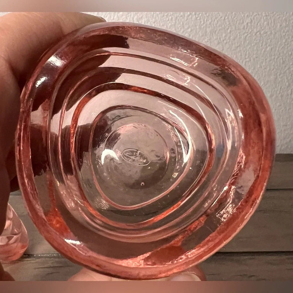 Fenton Pink Pear Glass Trinket Box. Ripple type pattern. - Picture 7 of 9